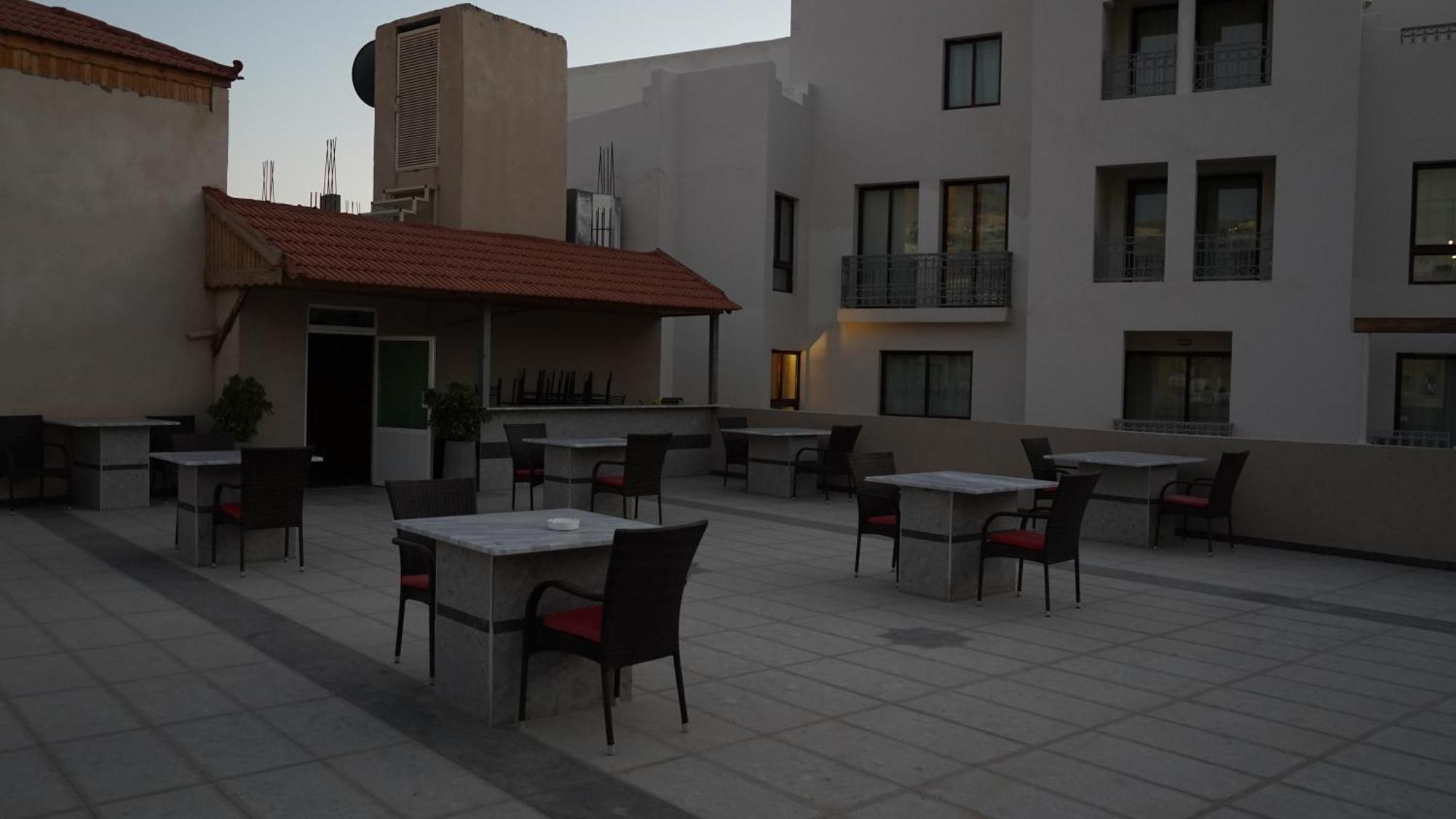 Petra Agora Hotel Wadi Musa Extérieur photo